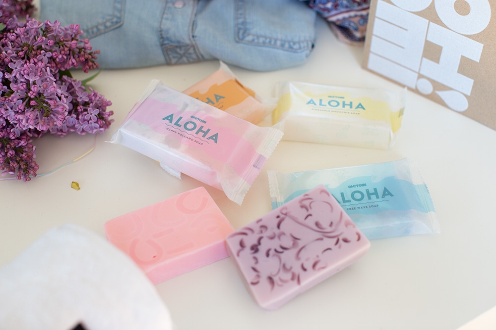 Oh Tomi Soap Violet Island Mydło w kostce 100 gOh Tomi Soap Pineapple Smoothie Mydło w kostce 100 gOh Tomi Soap Happy Volcano Mydło w kostce 100 g