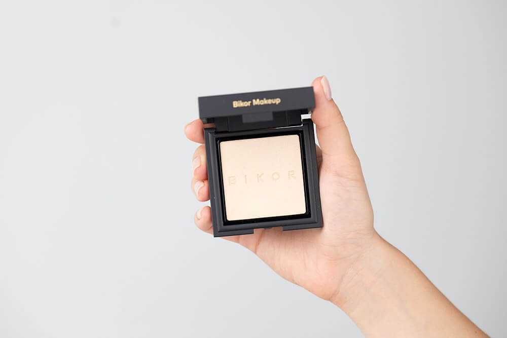 Bikor Kyoto Highlighter Rozświetlacz N°2 - jedwabista, kremowa formuła 8 g