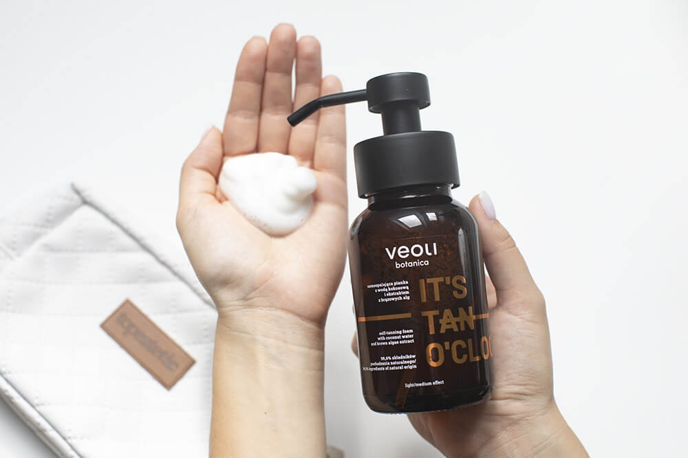 Veoli Botanica It’s Tan O’Clock Samoopalająca pianka z wodą kokosową i ekstraktem z brązowych alg 240 ml