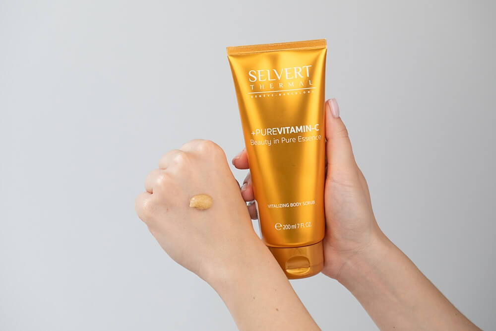 Selvert Thermal Vitalizing Body Scrub Witalizujący piling do ciała w tubie 200 ml