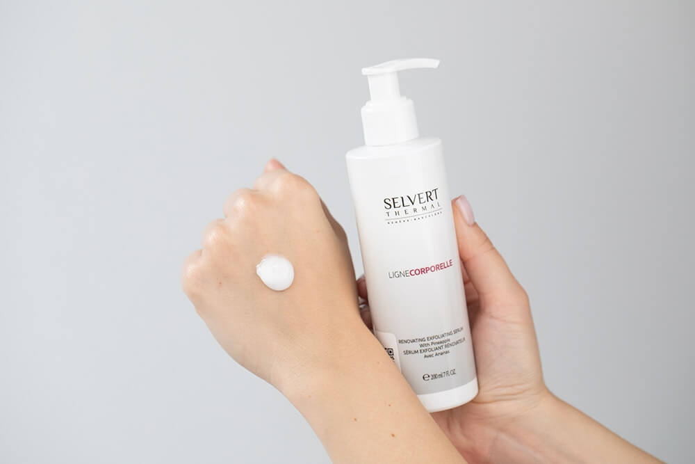 Selvert Thermal Renovating Exfoliating Serum Złuszczające serum odnawiające 200 ml