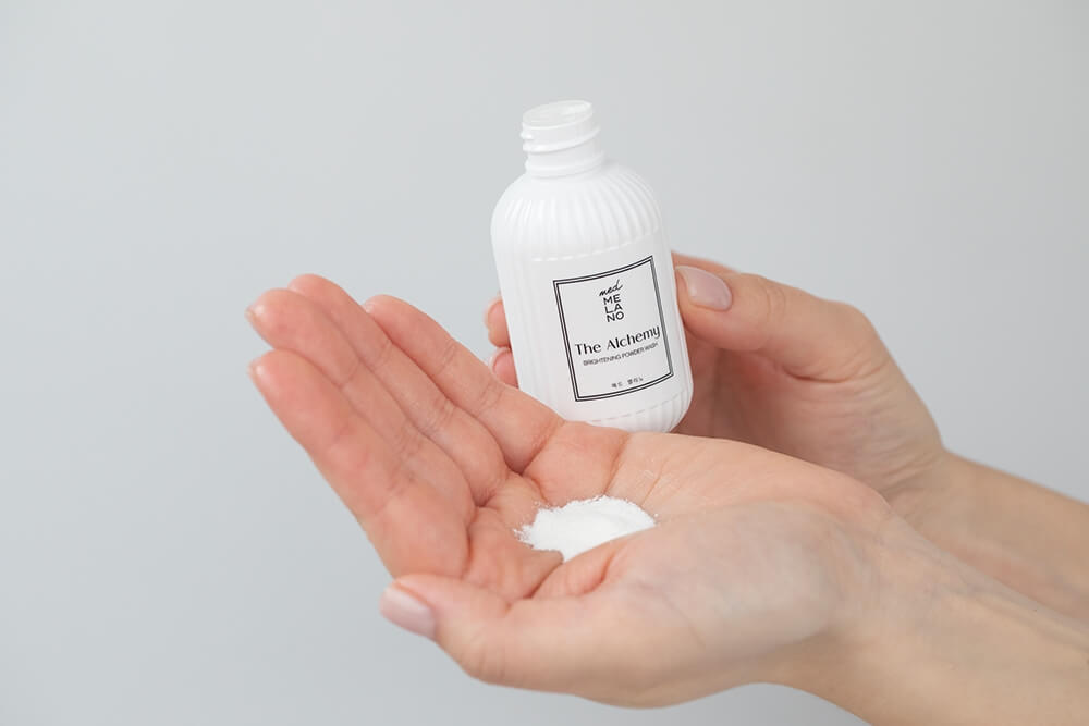 MedMelano The Alchemy Brightening Powder Wash Enzymatyczny puder myjący 35 g