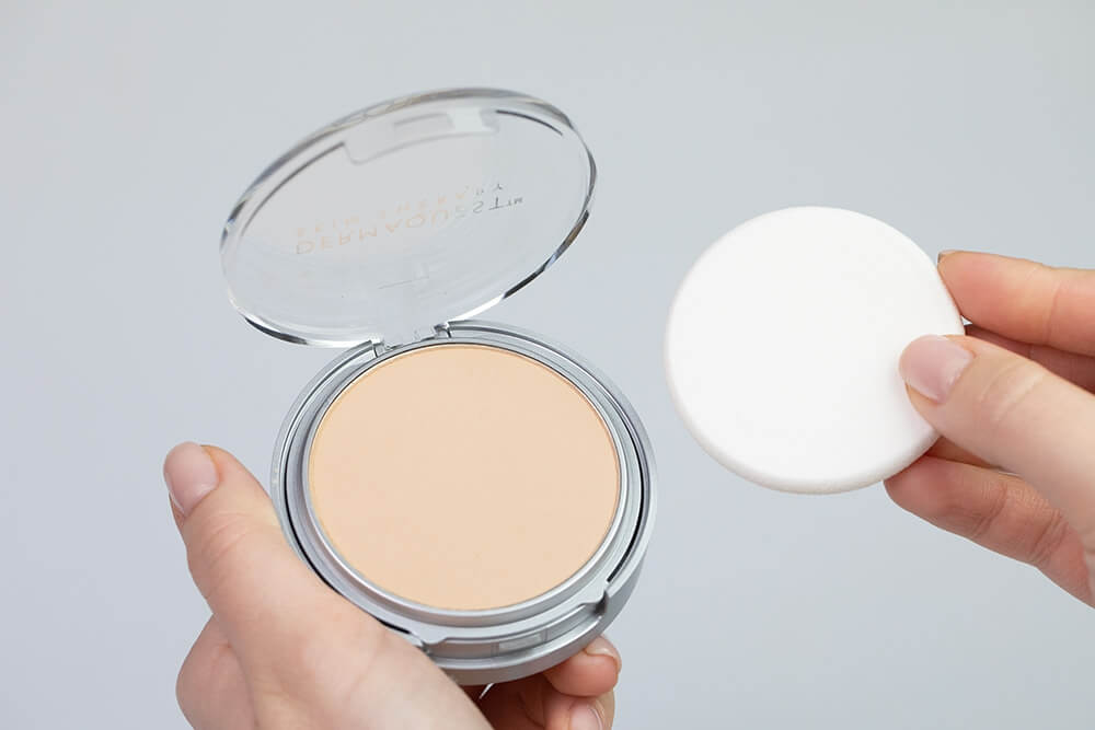 Dermaquest DermaMinerals Buildable Coverage Pressed Mineral Powder SPF 15 Peptydowo-mineralny puder prasowany SPF 15 - kolor 2W 9,1 g