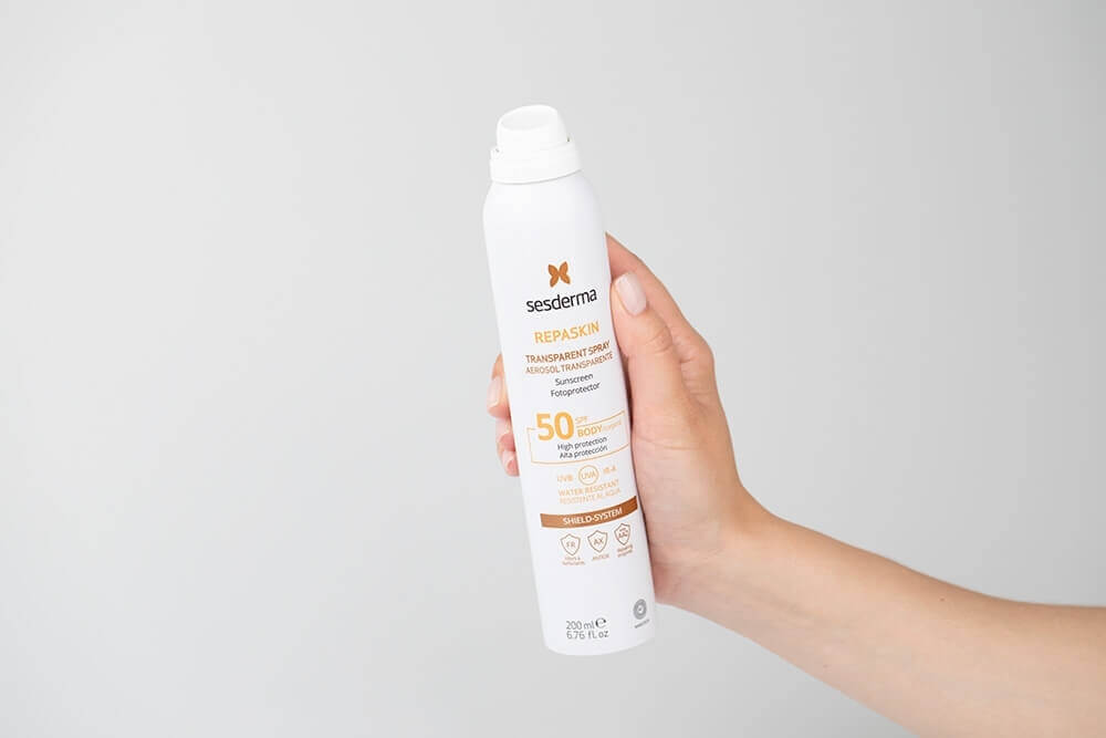 Sesderma Repaskin Transparent Spray Aerosol SPF 50+ Spray przeciwsłoneczny do ciała 200 ml