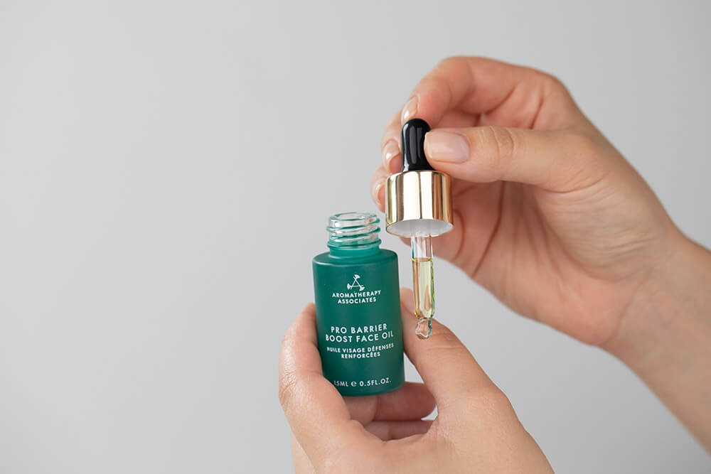 Aromatherapy Associates Pro Barrier Boost Face Oil Olejek wzmacniający barierę skórną 15 ml