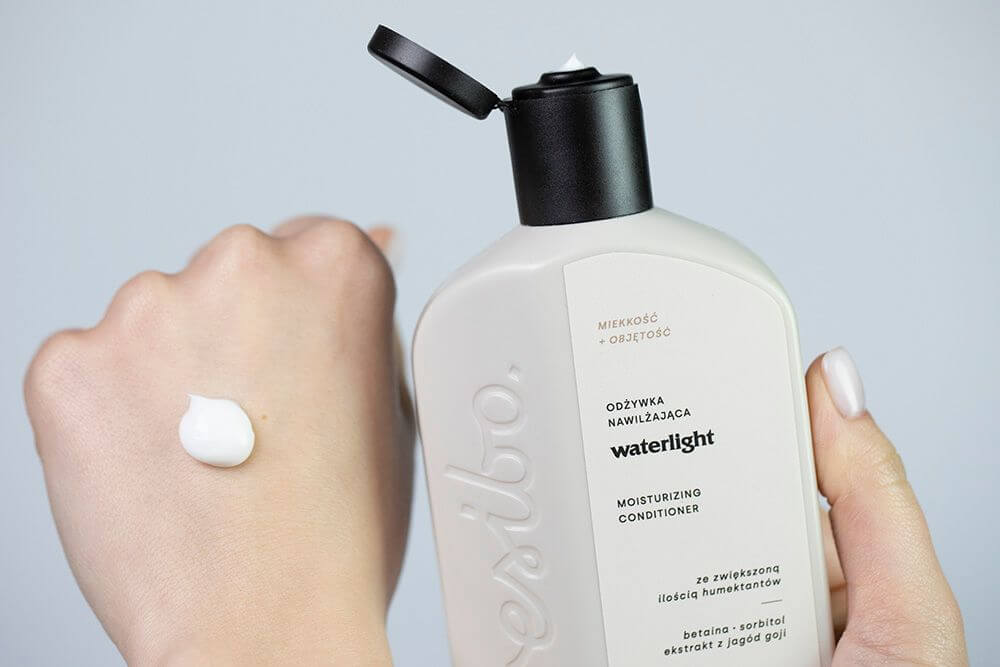 Resibo Moisturizing Conditioner - Waterlight Odżywka nawilżająca ze zwiększoną ilością humektantów 250 ml