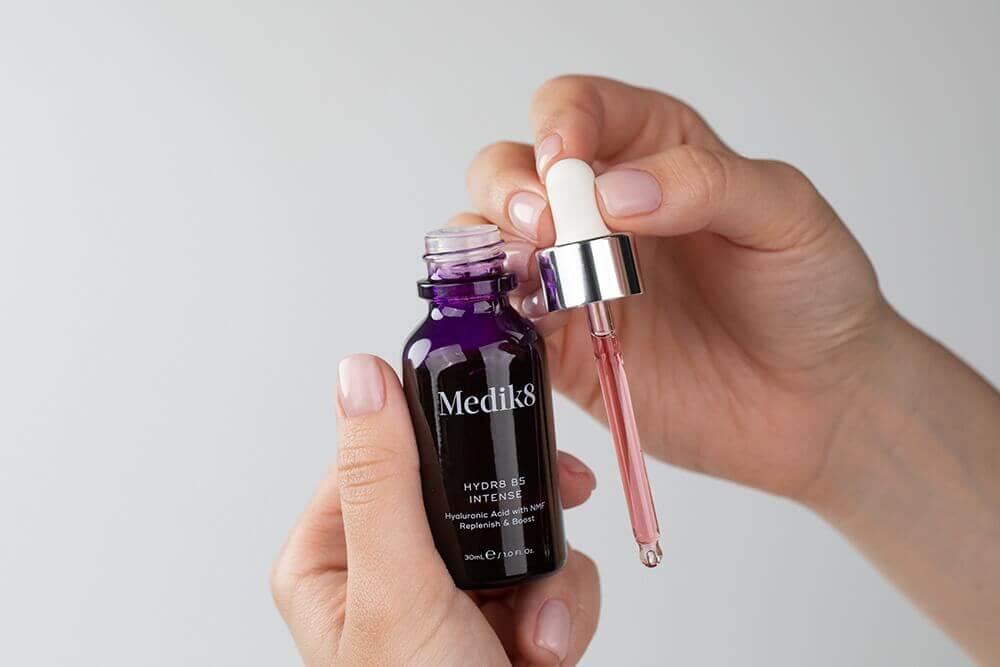 Medik8 Hydr8 B5 Intense Wzmocnione serum z kwasem hialuronowym 30 ml