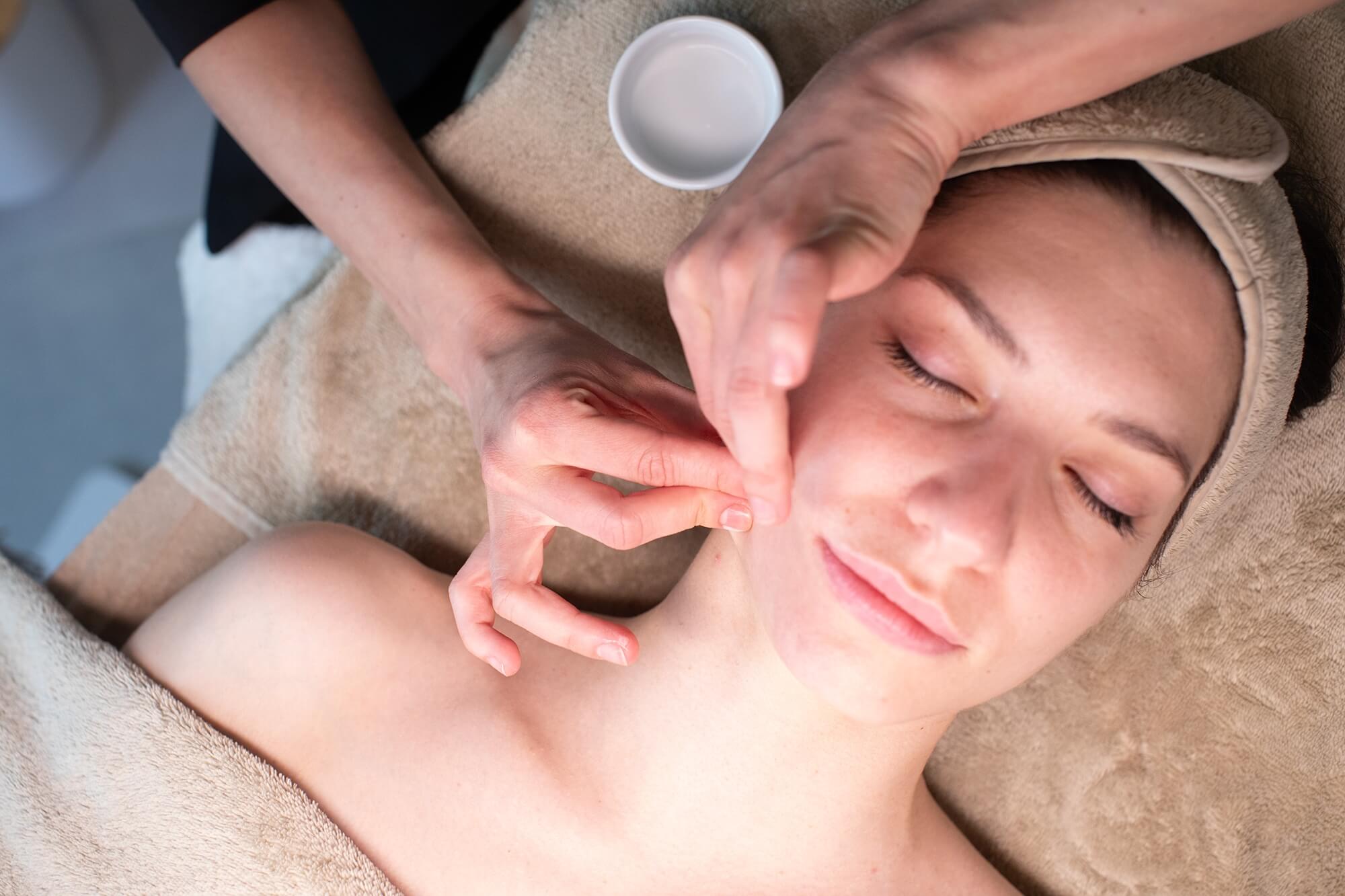 Poznaj bliżej Gabinet Topestetic i umów się na własne Face Day Spa