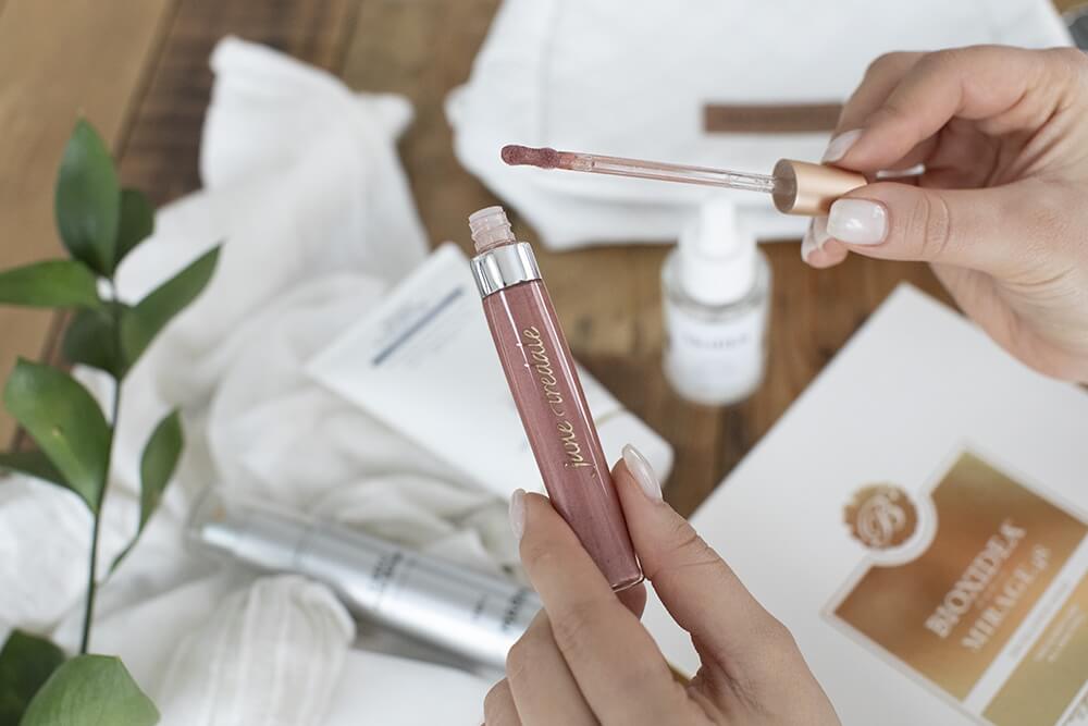 Jane Iredale Pure Gloss - Lip Gloss Błyszczyk powiększający, nawilżający i stymulujący 7 ml (kolor Soft Peach)