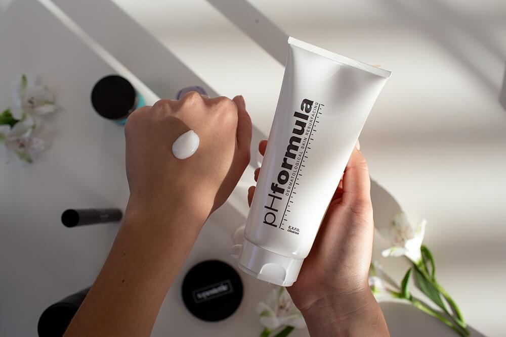 pHformula EXFO Cleanse Emulsja oczyszczająca 200 ml