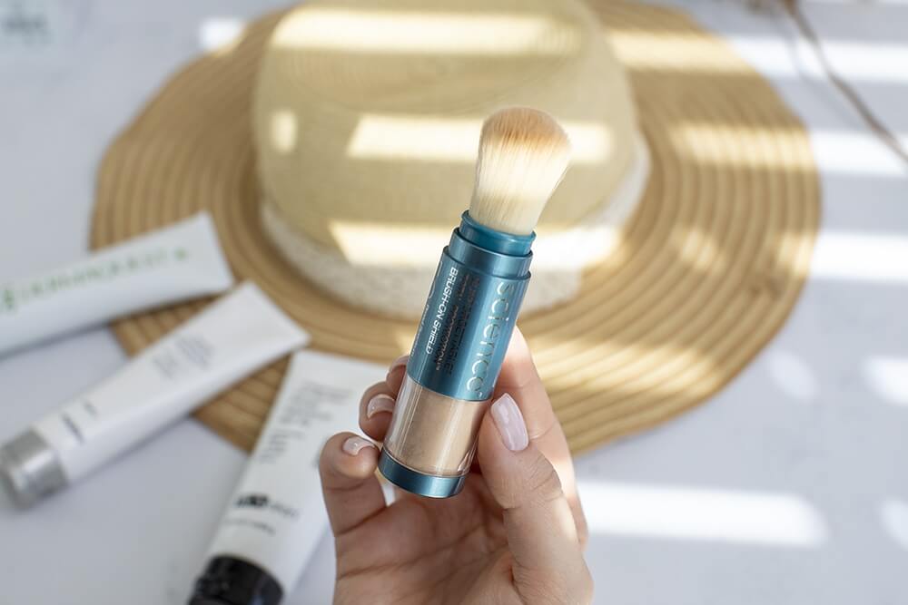 Colorescience Sunforgettable Brush-On Sunscreen Mineralny puder ochronny SPF 50 w pędzlu - kolor Medium 6 g