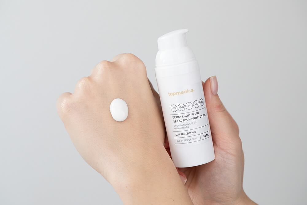 topmedica Ultra Light Fluid SPF 50 High Protection Ultralekki fluid chroniący przed promieniowaniem UVA ,UVB, IR, HEV 50 ml
