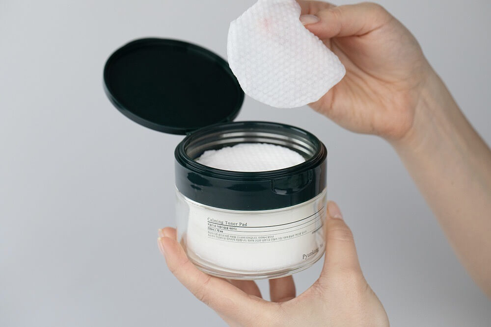 Pyunkang Yul Calming Toner Pad Płatki bawełniane nasączone kojącą esencją 70 szt