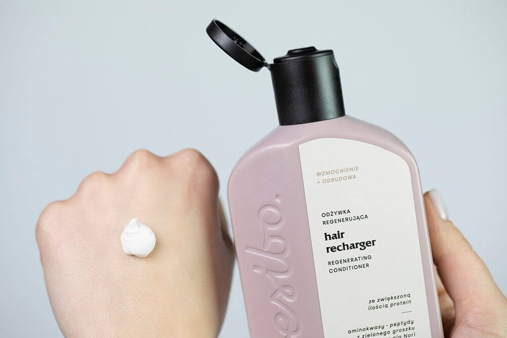 Resibo Regenerating Conditioner - Recharger Hair Odżywka regenerująca ze zwiększoną ilością protein 250 ml