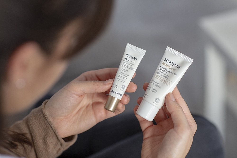Sesderma Retises 0,5% + Retises 0,05% ZESTAW Regenerujący krem przeciwzmarszczkowy 30 ml + Przeciwzmarszczkowy krem pod oczy 15 ml