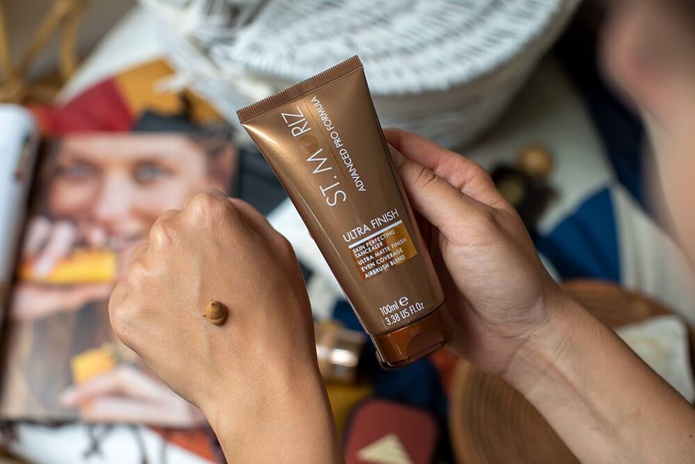 St Moriz Ultra Finish Błyskawiczny makijaż ciała HD, udoskonalający skórę 100 ml