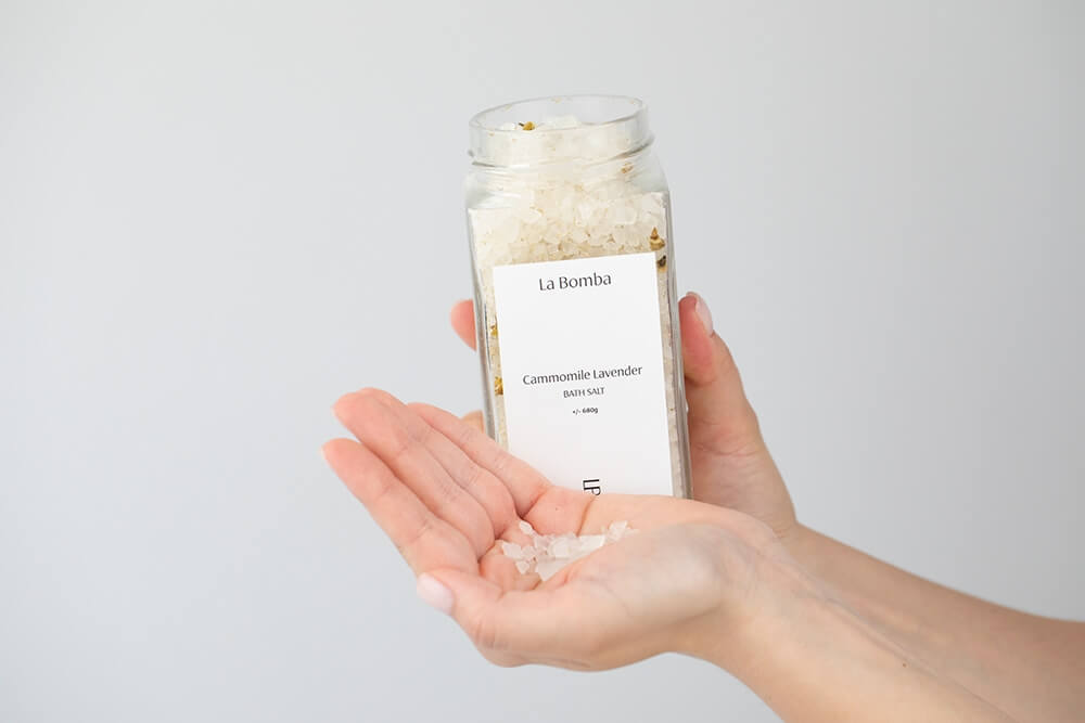 La Bomba Camomile Lavender Sól do kąpieli o zapachu lawendy 580 g