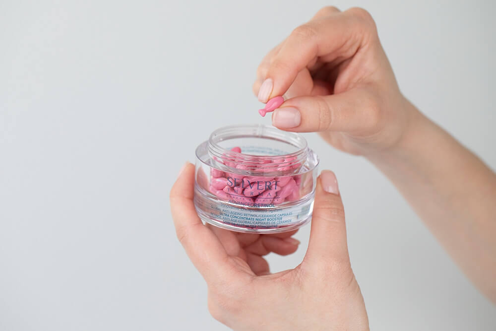 Selvert Thermal Global Anti-Ageing Ceramide Capsules Antystarzeniowe ceramidowe kapsułki z retinolem 60 szt