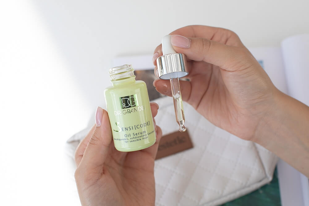 Dr Grandel Oil Serum Kojący olejek-serum do twarzy z wiesiołkiem i ogórecznikiem 30 ml