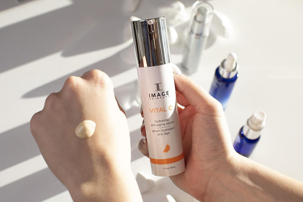 Image Skincare Vital C Hydrating Anti Aging Serum Nawilżające i wygładzające zmarszczki lekkie serum 50 ml