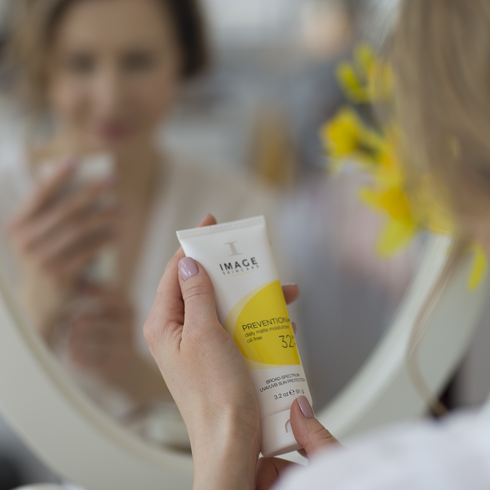 Image Skincare Daily Matte Moisturizer SPF 32 Lekki krem matujący i ochronny dla cer tłustych 91 g