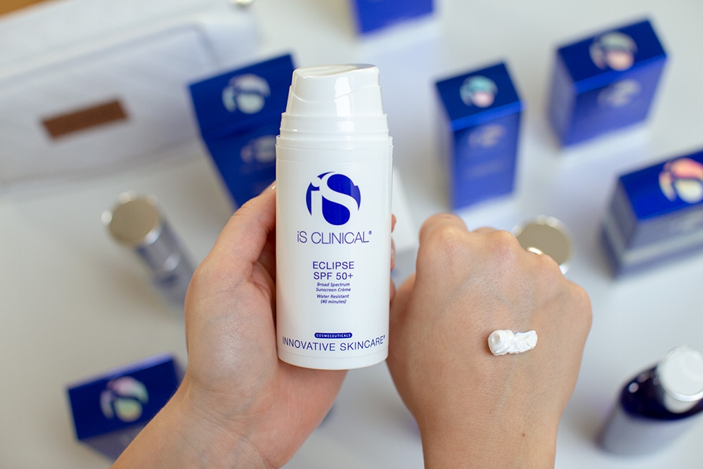 iS Clinical Eclipse SPF 50 Transparent Krem ochronny transparentny 100 g