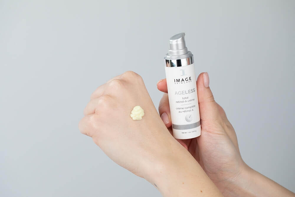Image Skincare Total Retinol A Creme Intensywnie złuszczający krem na noc z retinolem 30 ml