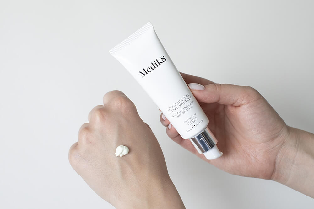 Medik8 Advanced Day Total Protect SPF 30 Krem nawilżający przeciwko oznakom starzenia 50 ml
