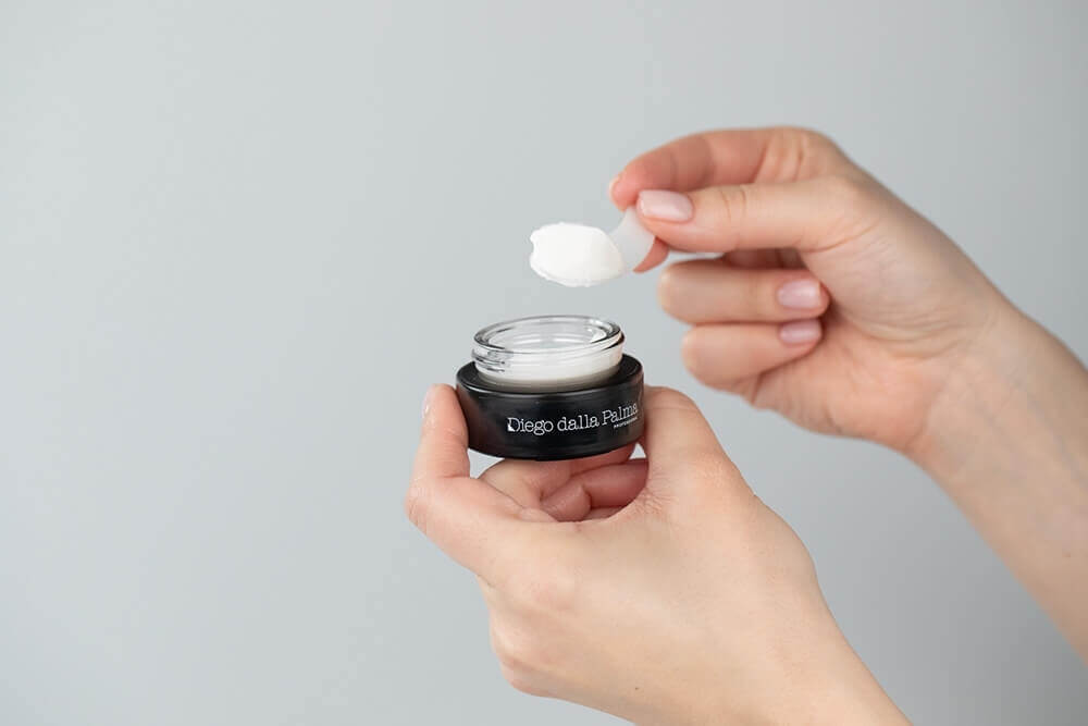 Diego dalla Palma Smoothing Eye And Lip Contour Cream Wygładzający krem na okolice oczu i ust 15 ml