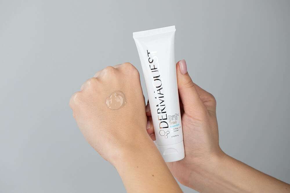 Dermaquest Sheer Zinc Tinted Broad Spectrum SPF 30 Nude Terapeutyczny krem BB z cynkiem 57 ml