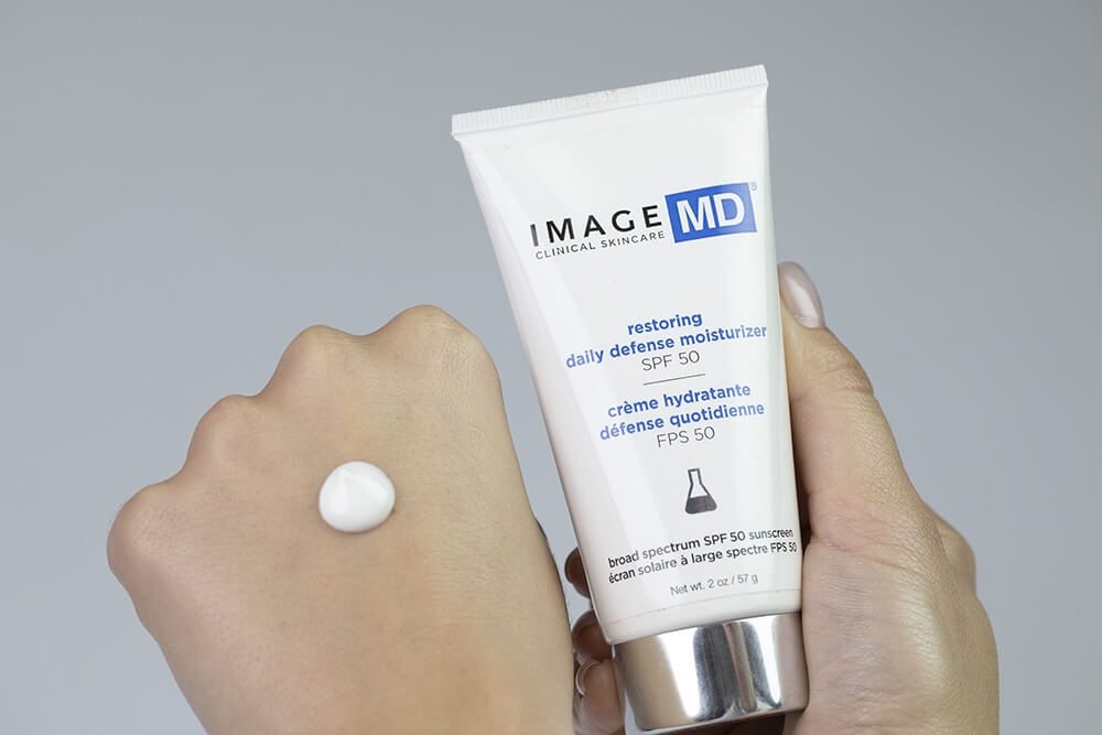 Image Skincare Restoring Daily Defense Moisturizer SPF 50 Krem ochronno-nawilżający 57 g