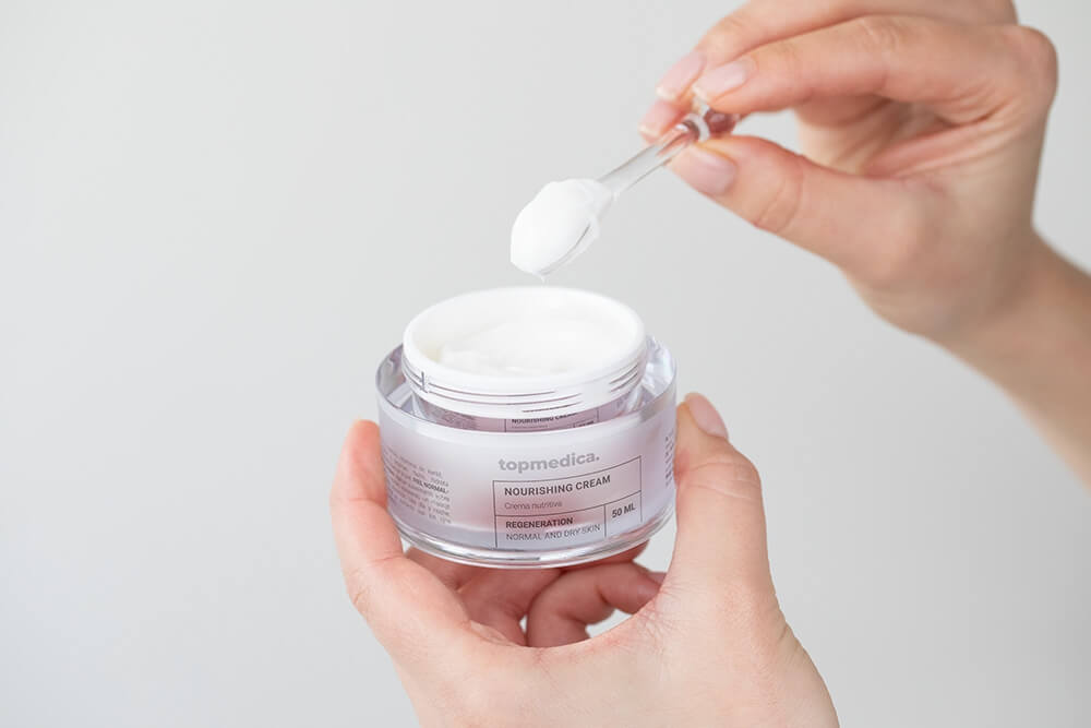 topmedica Nourishing Cream New Krem odbudowujący z betainą do cery suchej i normalnej 50 ml