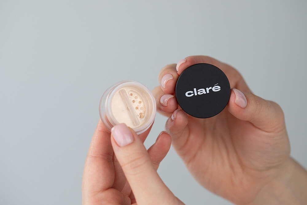 Clare Oh! Glow - Botox Puder rozświetlający (kolor Nude Btx 41) 1 g