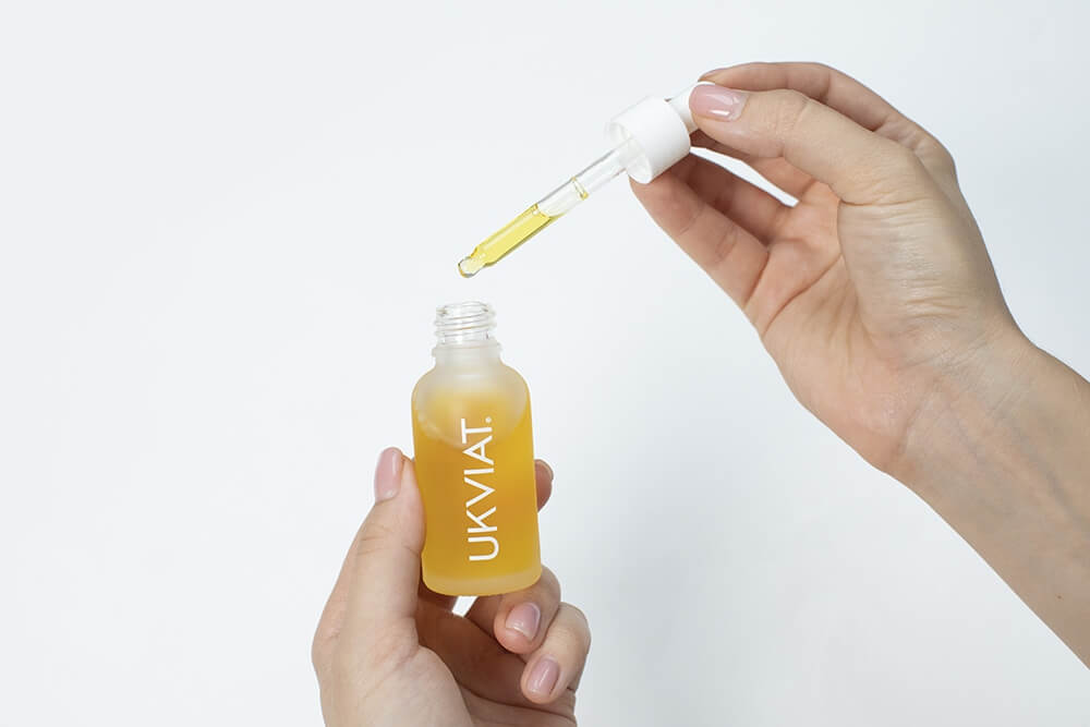 Ukviat Żółte Serum Rewitalizujące Wygładza zmęczoną skórę twarzy 30 ml
