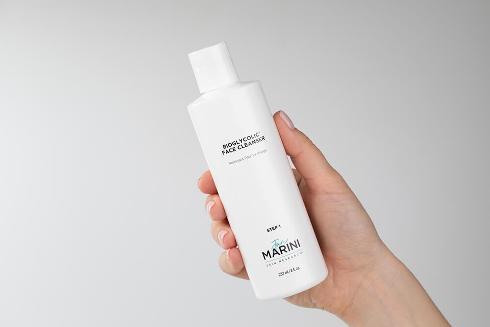 Jan Marini Bioglycolic® Face Cleanser Emulsja do mycia twarzy z kwasem glikolowym 237 ml