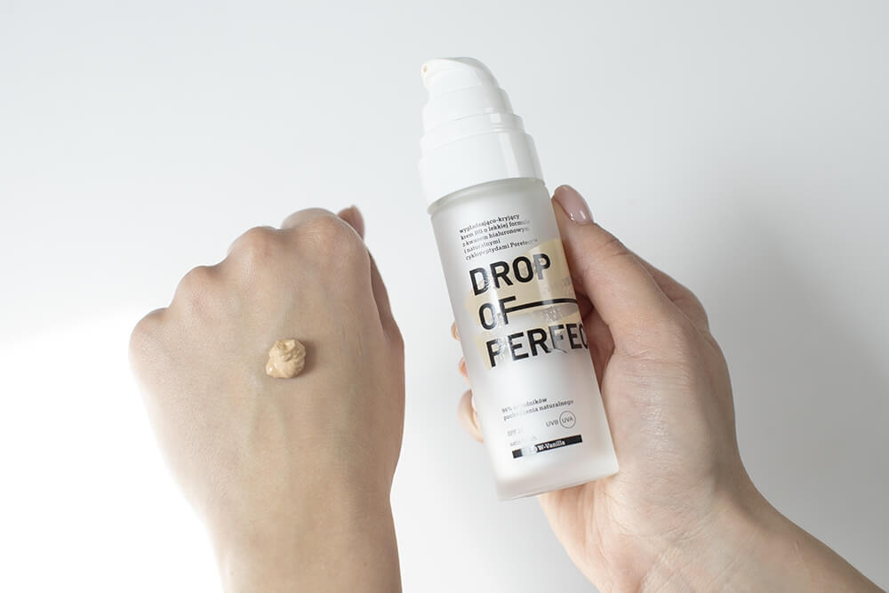 Veoli Botanica Drop of Perfection Vanilla Wygładzająco-kryjący krem BB o lekkiej formule z kwasem hialuronowym (kolor vanilla 2)30 ml