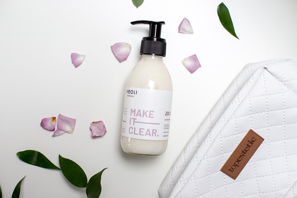 Veoli Botanica Make It Clear Mleczna emulsja oczyszczająca do twarzy 200 ml