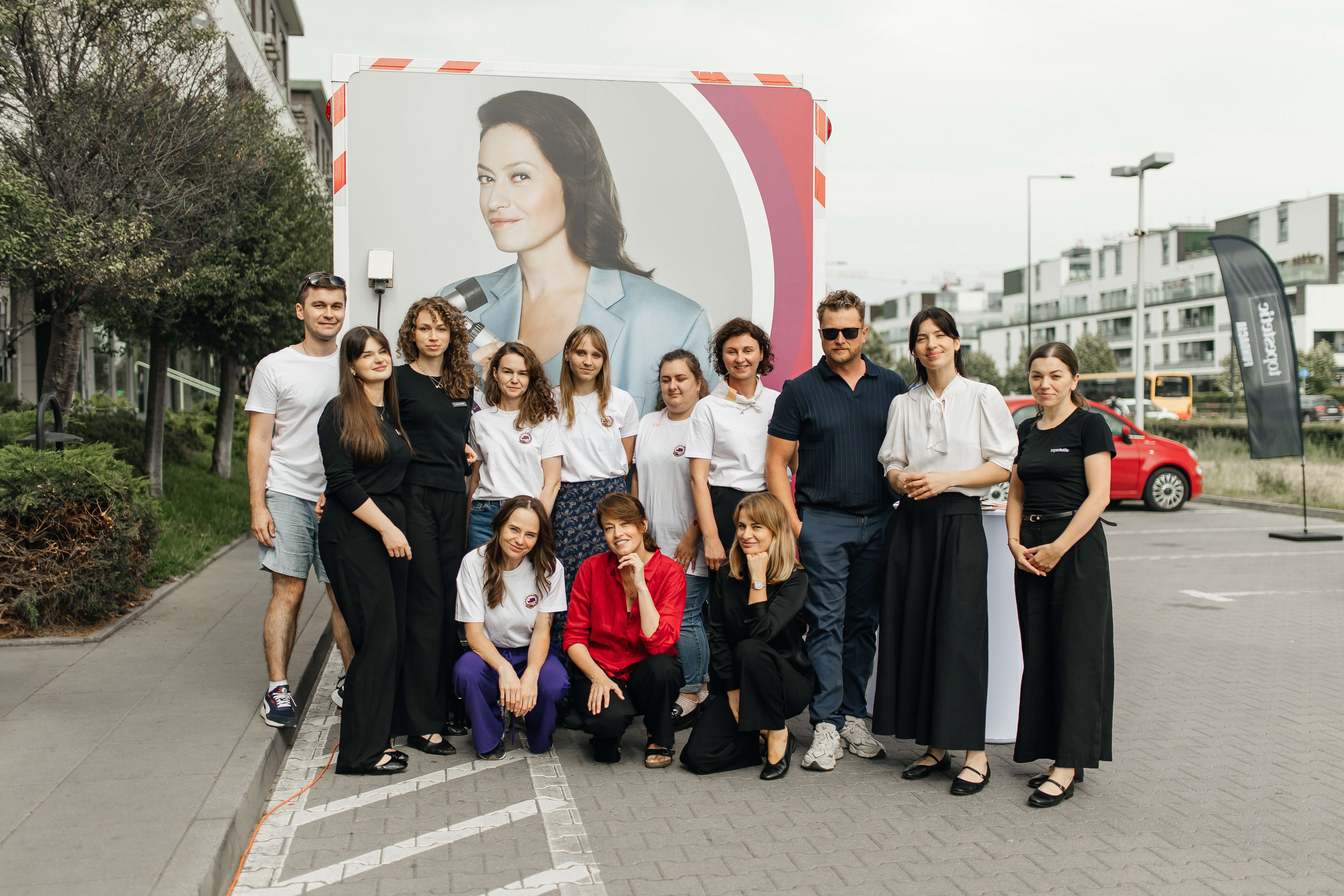 Ogólnopolska bezpłatna akcja UVaga Wyprzedź Czerniaka! Fundacja Topestetic i Fundacja Sensoria