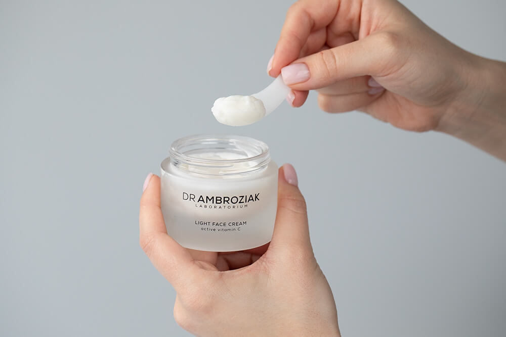 Dr Ambroziak Light Face Cream Krem nawilżający na dzień 50 ml