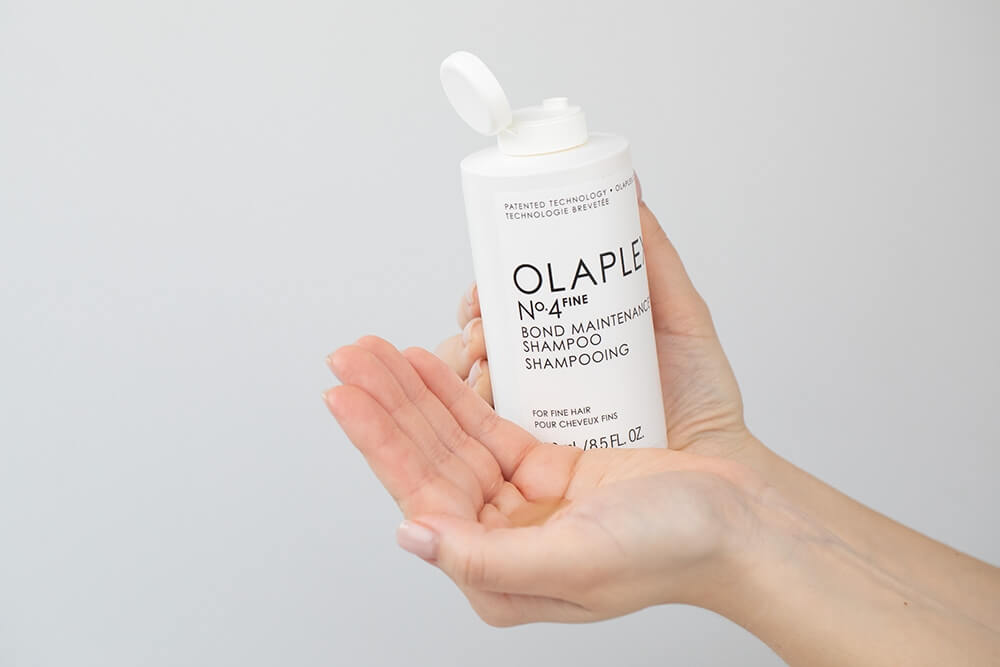 Olaplex No.4 Fine Bond Maintenance Shampoo Szampon odbudowujący dodający objętości do włosów cienkich 250 ml
