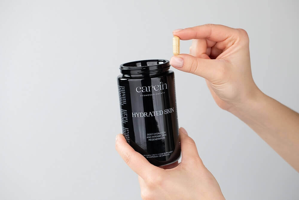 Carein Hydrated Skin Kuracja 30 dni Nawilżenie i odbudowa bariery skórnej 90 kaps