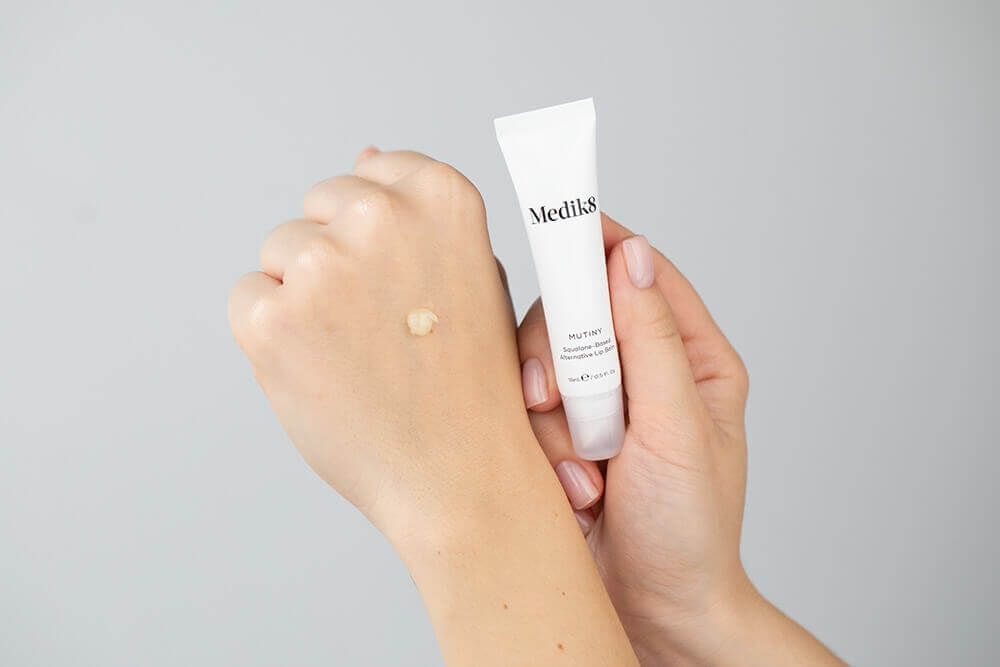 Medik8 Mutiny Balsam do ust na bazie skwalanu 15 ml
