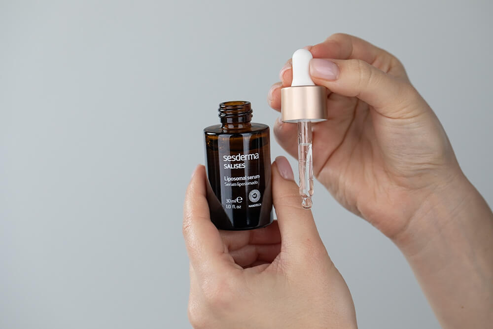 Sesderma Salises Serum do pielęgnacji skóry tłustej, trądzikowej 30 ml