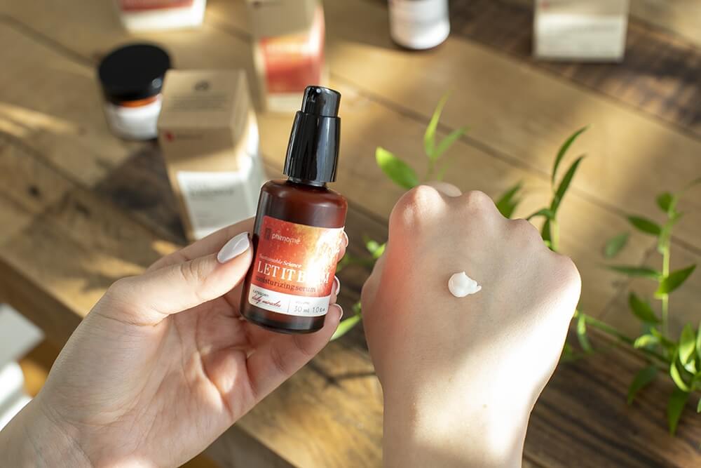 Phenome Let It Beam Moisturizing Serum Serum nawilżająco-rozświetlające do twarzy 30 ml