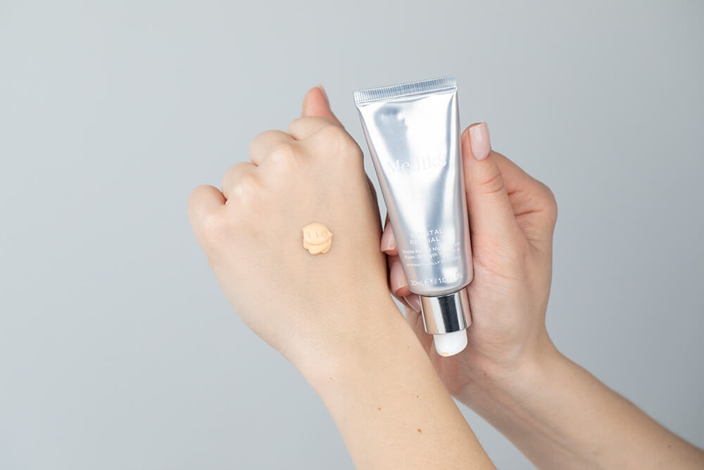 Medik8 Crystal Retinal 6 Stabilne serum na noc o wysokiej mocy z aldehydem retinowym 30 ml