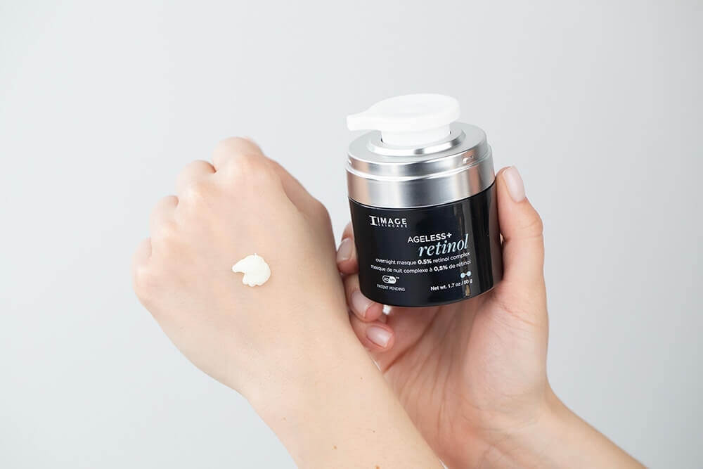 Image Skincare Overnight Masque 0,5% Retinol Complex Regenerująca maska nocna z retinolem i bakuchiolem 50 g