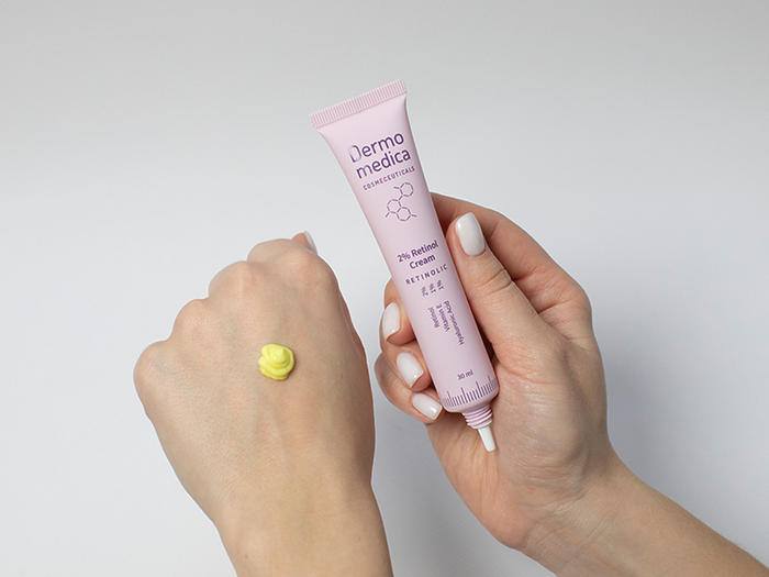 Dermomedica Zestaw Przeciwstarzeniowy ZESTAW Krem z 2% retinolem 30 ml + Serum z ekstraktem ze ślimaka 30 ml + Opaska 1 szt