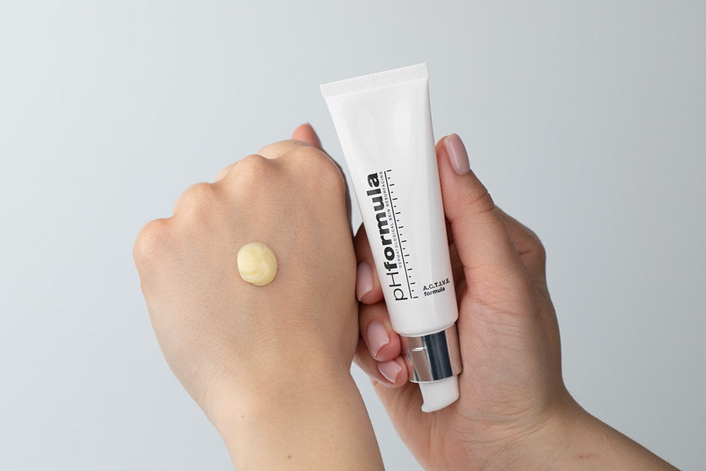 pHformula ACTIVE Formula + POST Recovery ZESTAW Preparat przeznaczony do pielęgnacji skóry przed i po zabiegach 30 ml + Aktywny krem przyspieszający regenerację 50 ml