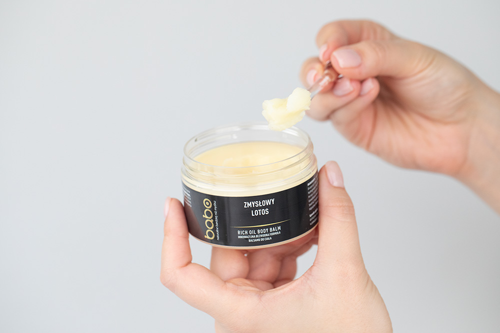 Babo Body Set ZESTAW Rozświetlająca czekolada ze złocistymi drobinkami 125 ml + Zmysłowy Lotos 125 ml