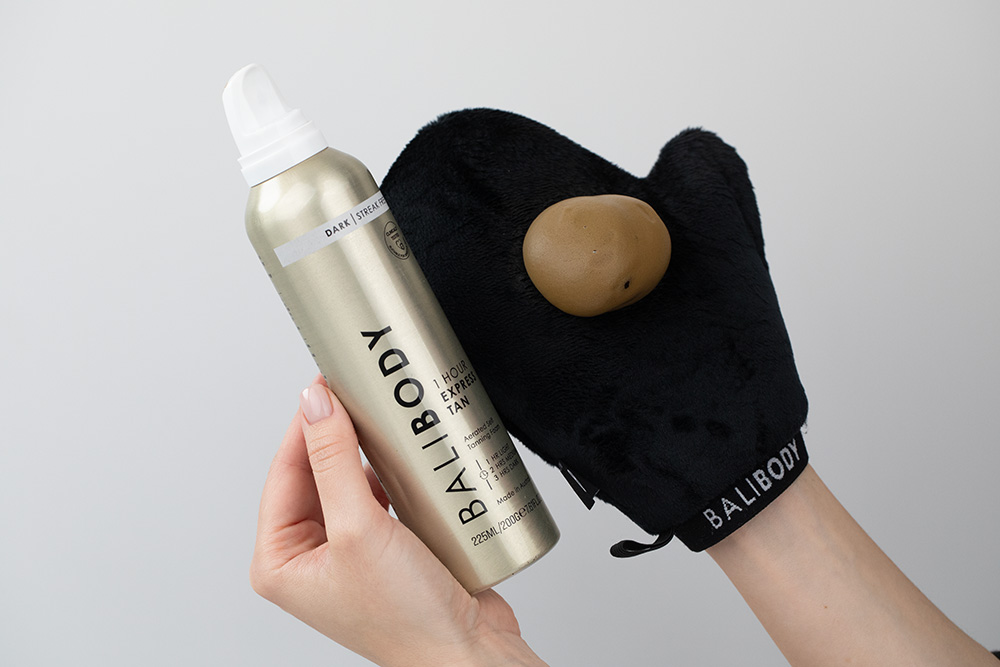 Bali Body 1 Hour Express Self Tan Ekspresowa samoopalenizna do ciała (kolor Dark) 225 ml